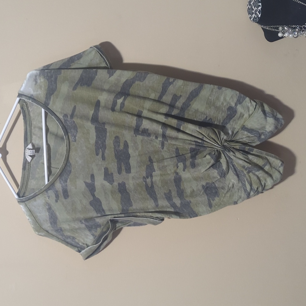 Lucky Brand Camo Muscle T shirt rouching size xl